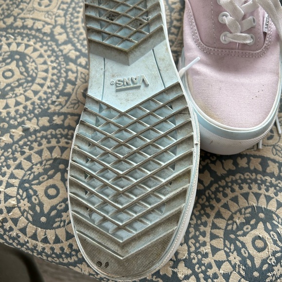Stylish Pink platform Vans Sneakers - Picture 4 of 4